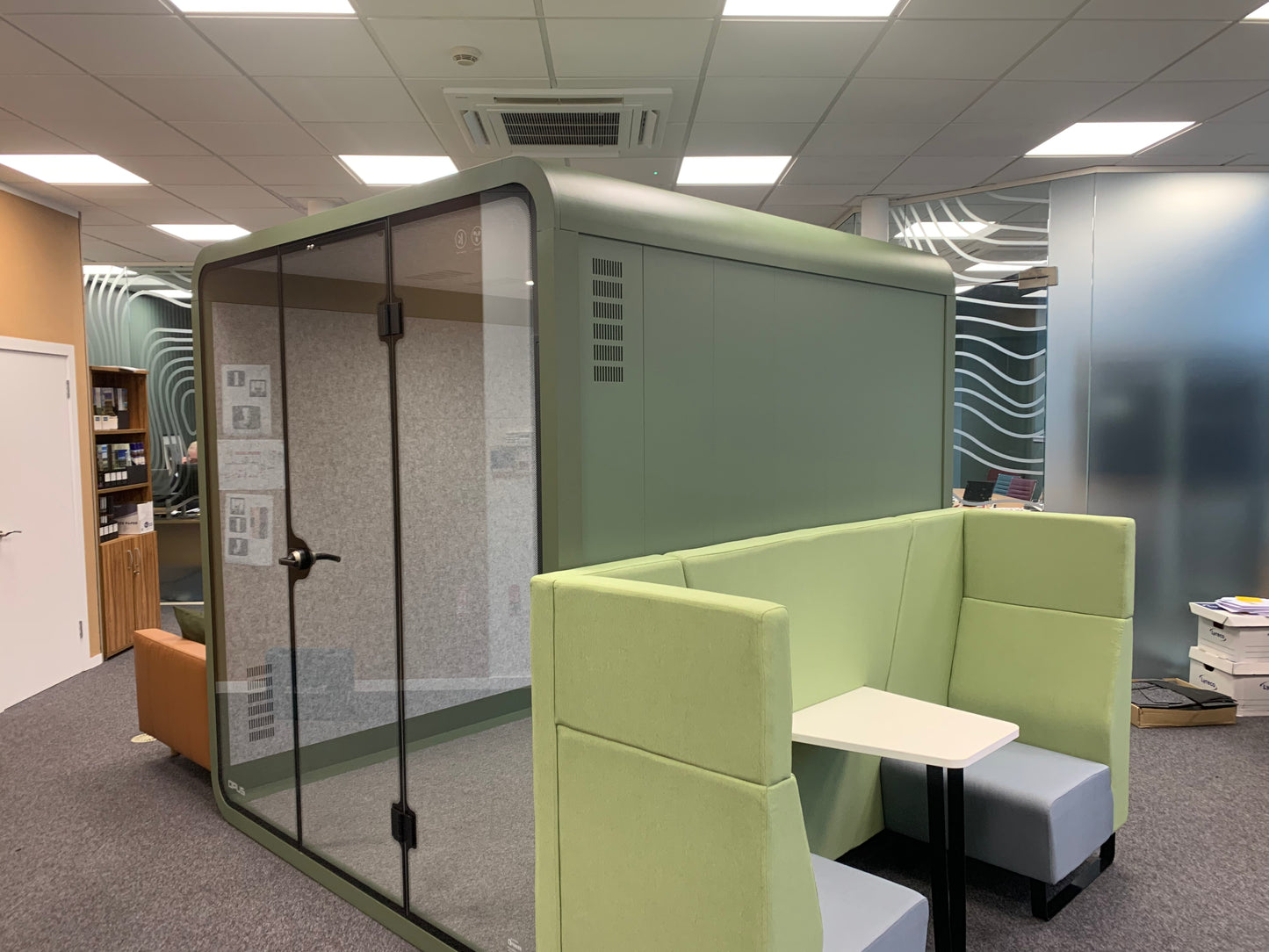 Opus 6 Person Meeting Pod
