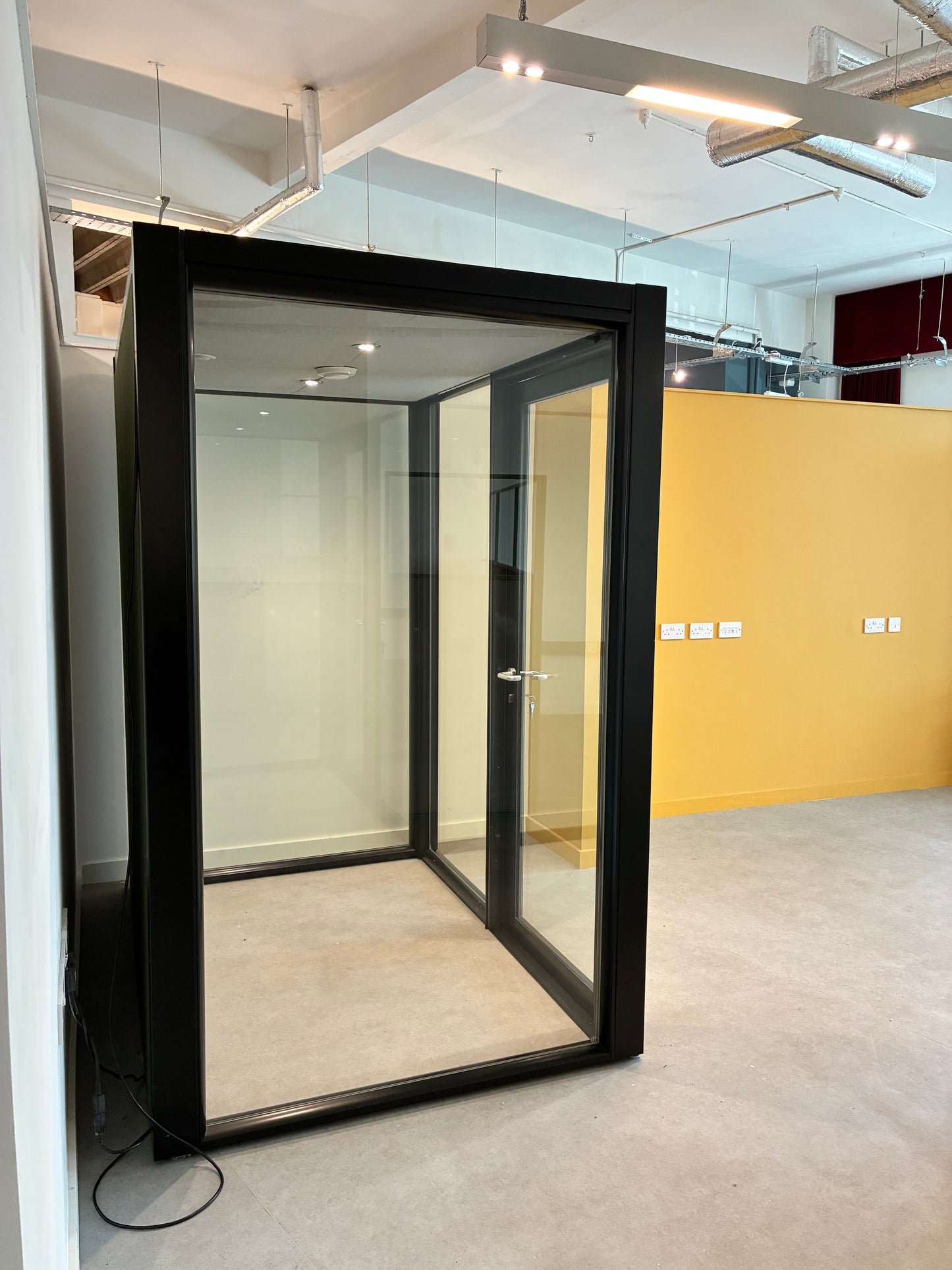 Senator 2 Person Office Pod