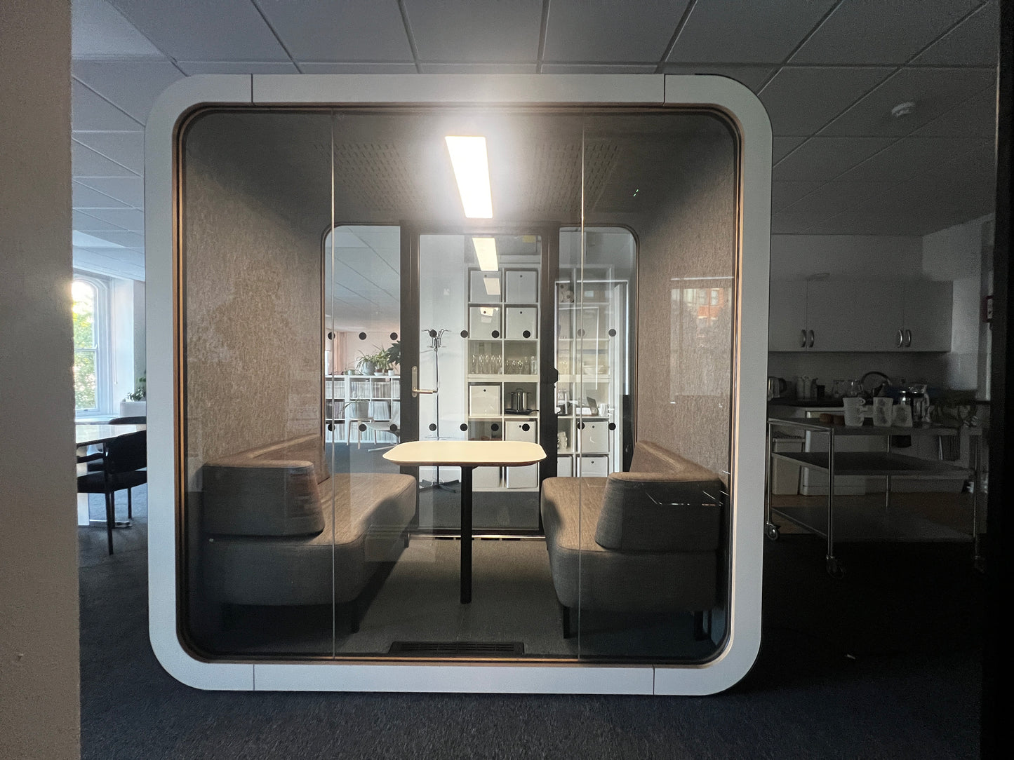 Framery Q Meeting Maggie 4 Person Pod