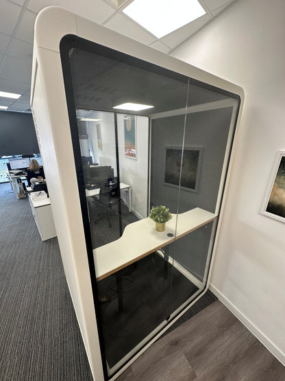 Soundbox Quell 2 Person Zoom Room