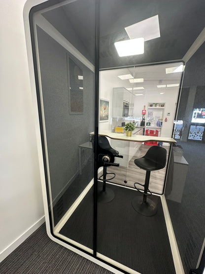 Soundbox Quell 2 Person Zoom Room