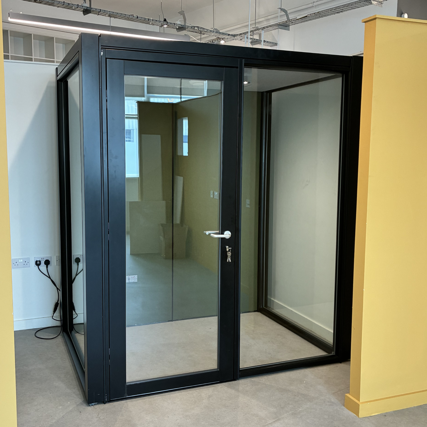 Senator 2 Person Office Pod