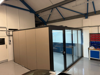 KÖNIG + NEURATH 8 Person Room System Boardroom Pod